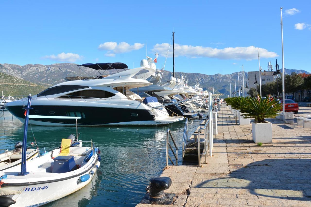 Montenegro Backpackers Home Budva Ngoại thất bức ảnh