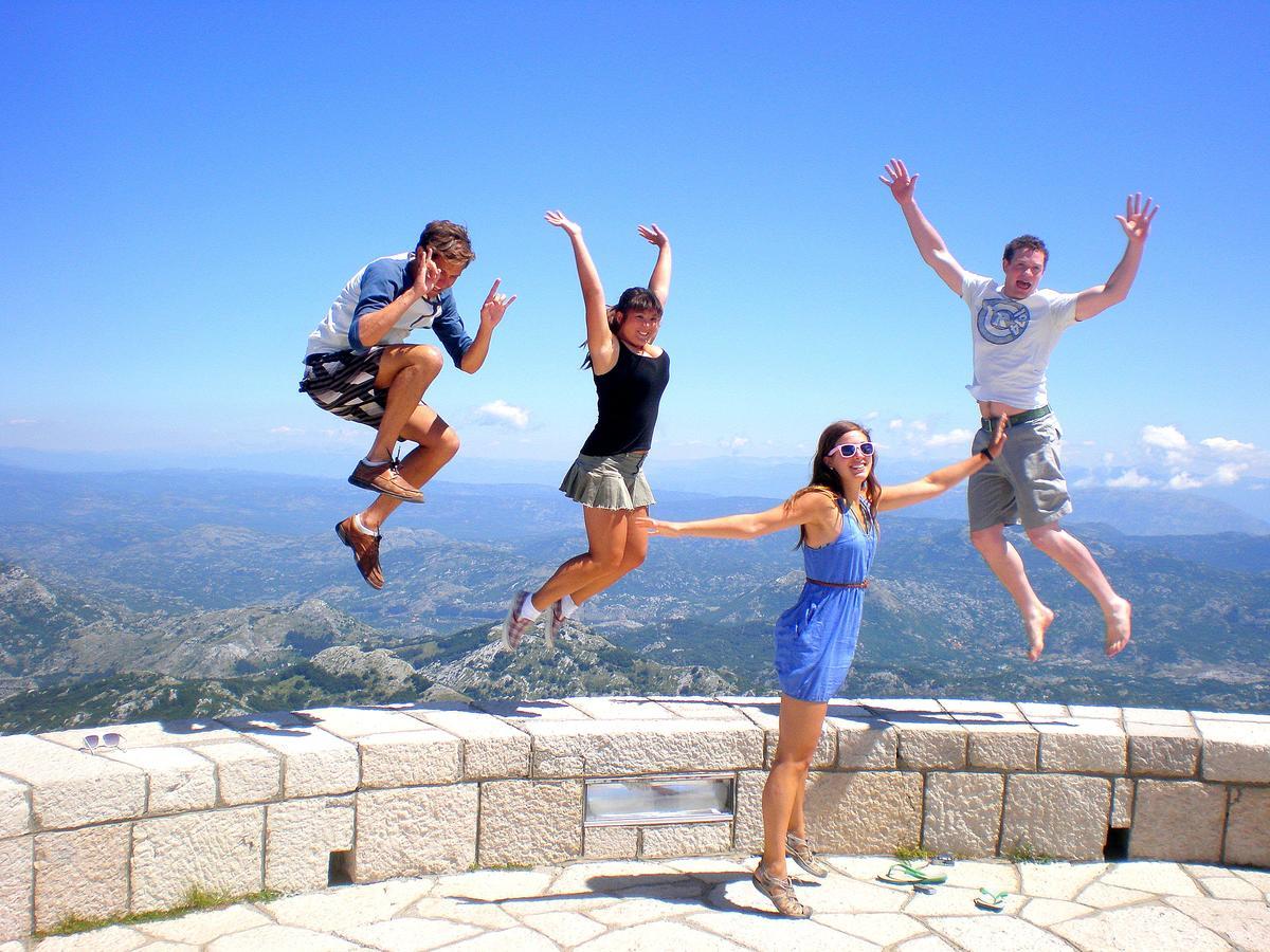 Montenegro Backpackers Home Budva Ngoại thất bức ảnh